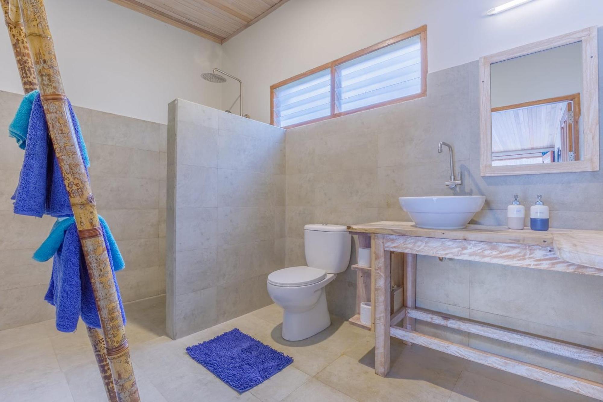 Thalassa Dive Resort Lembeh Airtembaga エクステリア 写真