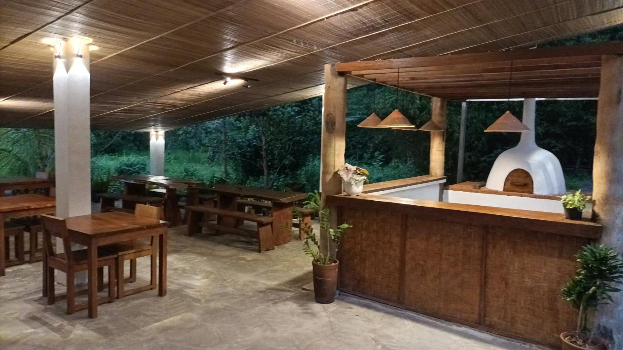 Thalassa Dive Resort Lembeh Airtembaga エクステリア 写真